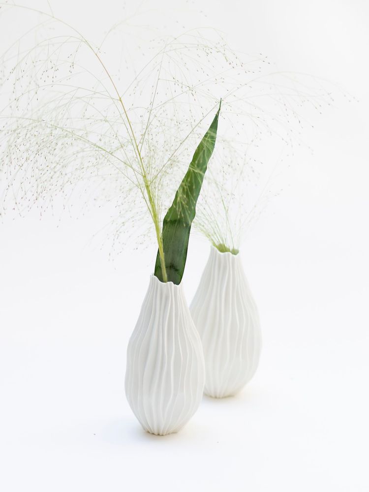 Vases - Korall Yra white vase biscuit porcelain H=17cm - YLVAYA DESIGN