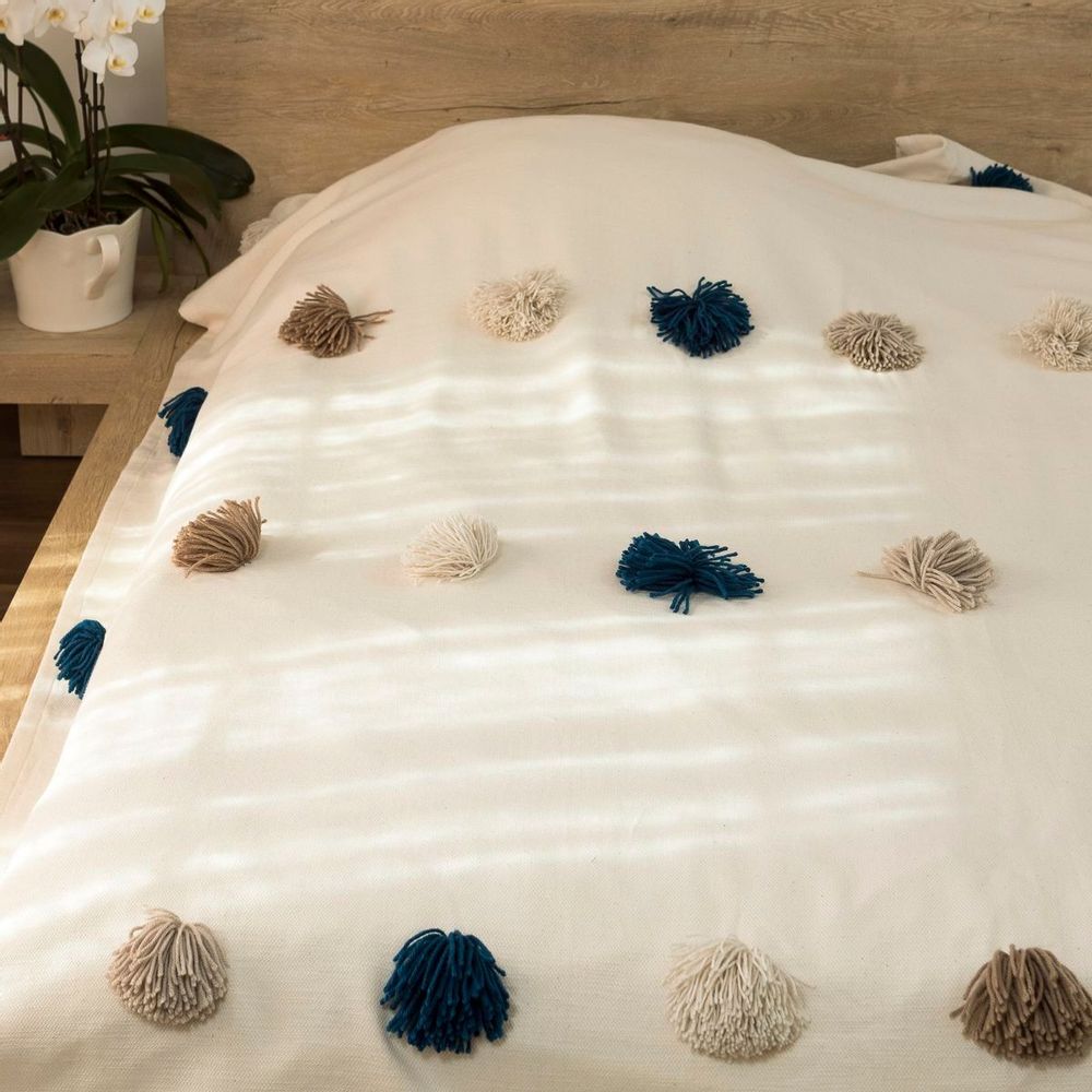 Throw blankets - THROW BLANKET LULU COTTON WITH CHUNKY POMPOM 160X220cm - LALAY