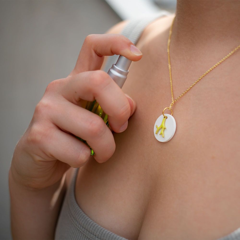 Beauty products - Limoges ceramic\" Coral\ "olfactory necklace to be scented - O BY !OSMOTIK