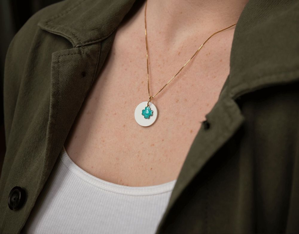 Cosmétiques - Collier olfactif "Greco" en céramique de Limoges à parfumer - O BY !OSMOTIK