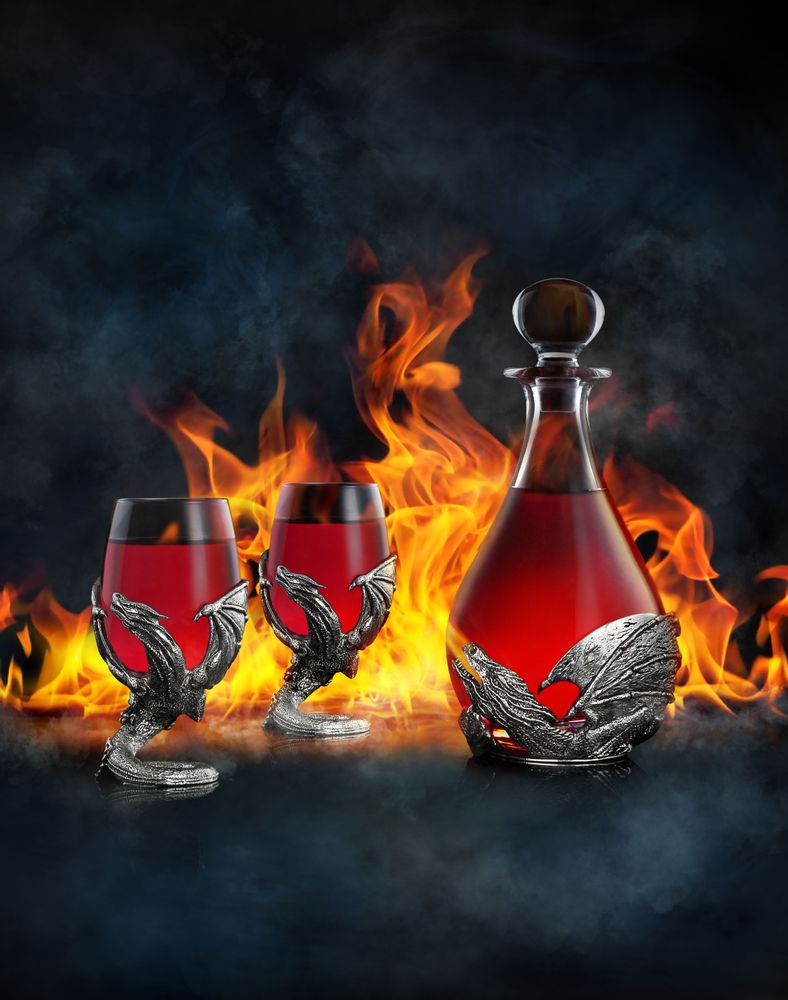 Carafes - Carafe Dragon - A E WILLIAMS (EST 1779) LTD