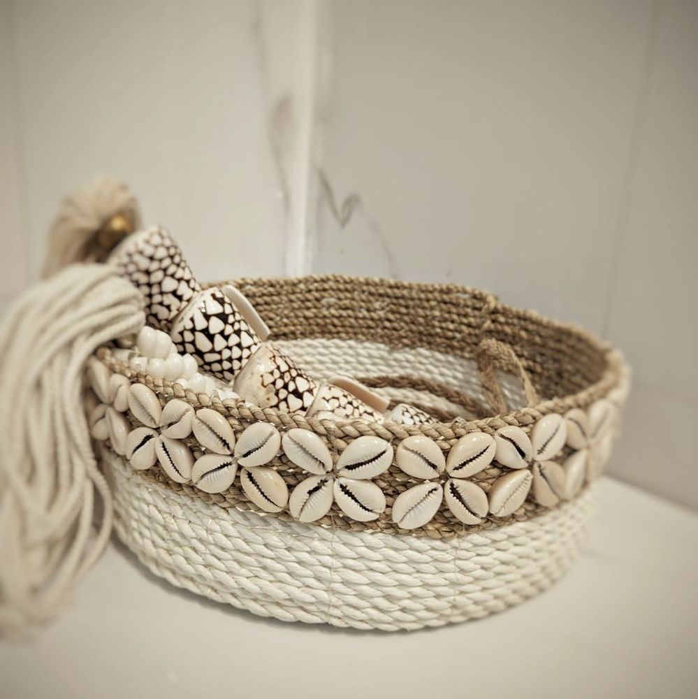 Coffrets et boîtes - Panier naturel blanc en coquillages cauris (Bali) - Set de 3 - BALINAISA