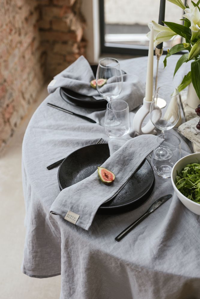 Table linen - Light Grey Linen Tablecloth - LINEN SPELLS