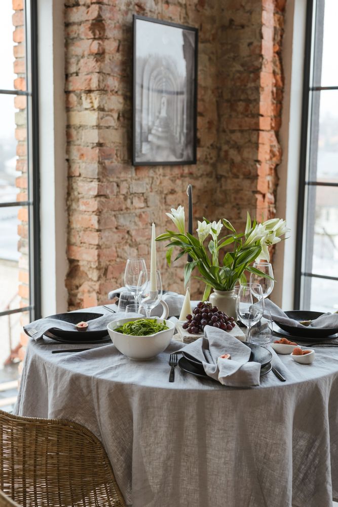 Table linen - Light Grey Linen Tablecloth - LINEN SPELLS
