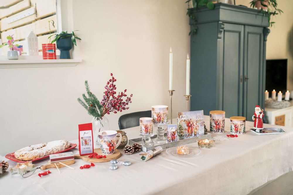 Serviettes - Santa Bringing Presents - AMBIENTE EUROPE BV