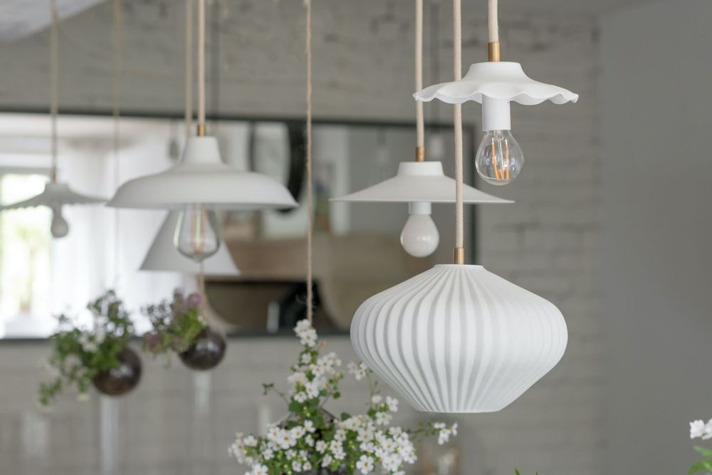 Suspensions - Luminaire BERENICE en porcelaine de Limoges - REMINISCENCE HOME