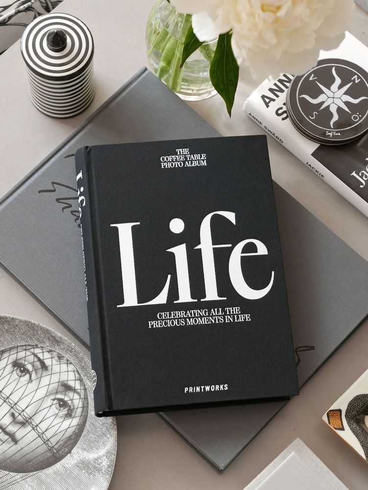 Decorative objects - Photo Book – Life, Black - PRINTWORKS