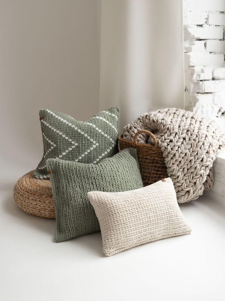 Cushions - Crocheted rectangular cushion - ANZY HOME
