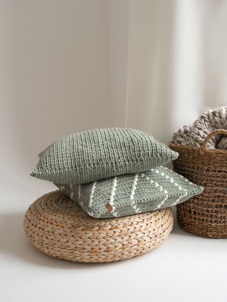 Cushions - Crocheted rectangular cushion - ANZY HOME