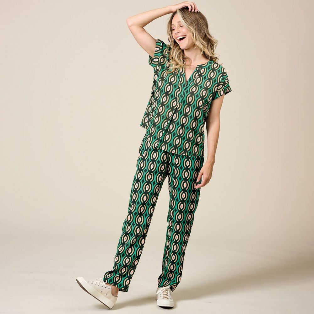Prêt-à-porter - Pantalon Fauve bari vert et blouse Mila tie vert - STORIATIPIC