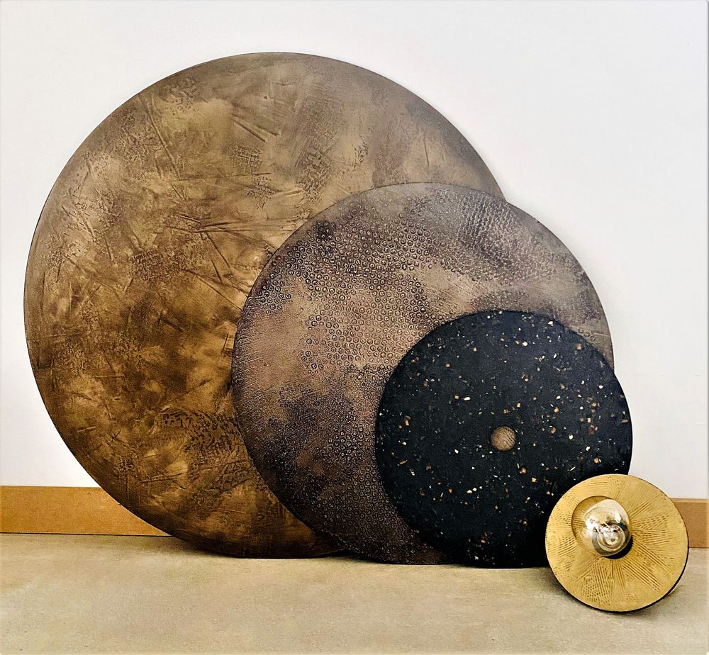 Office design and planning - L'DECLINE wall/ceiling lamp with gold electric mount. - L'CRAFT