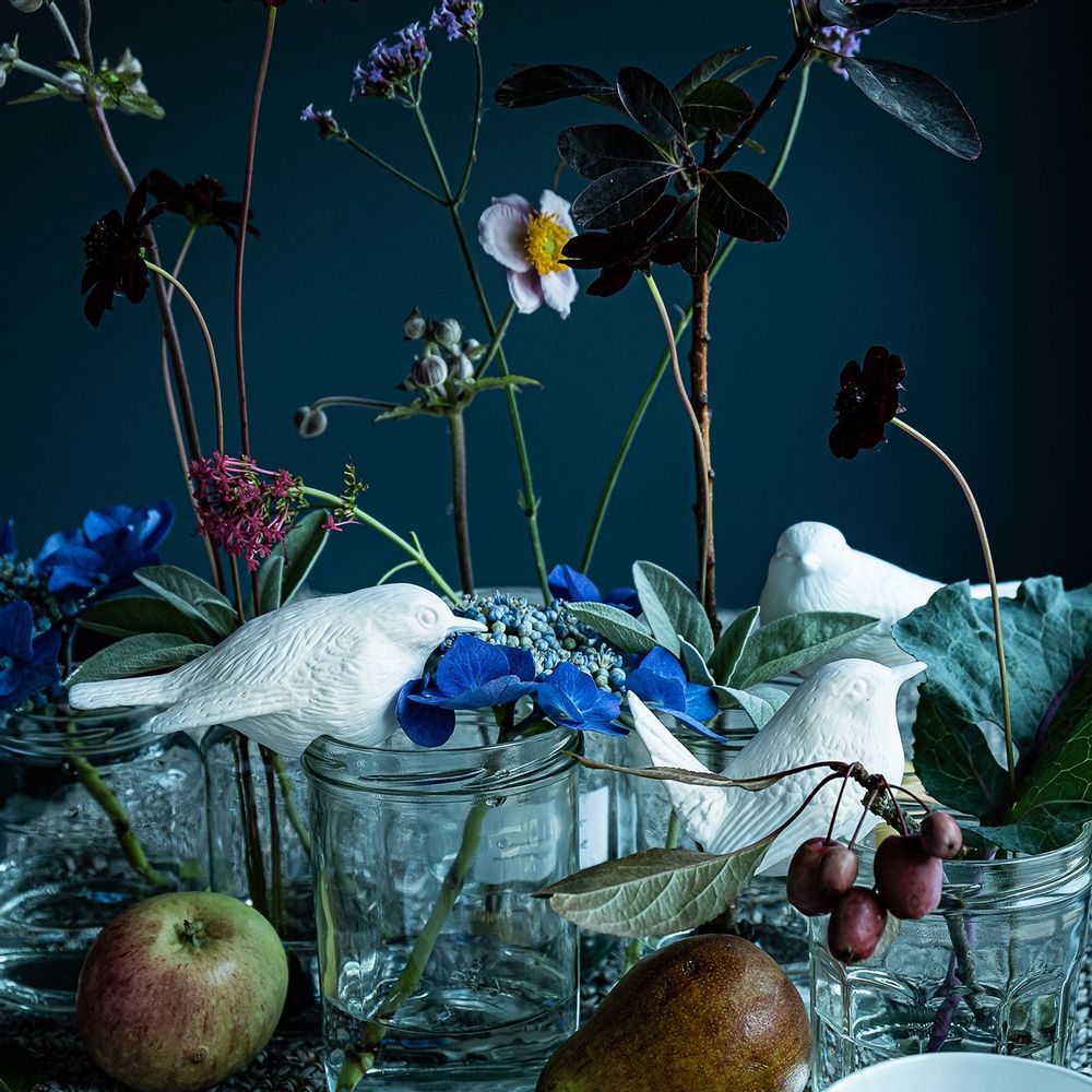 Decorative objects - BLAUMEISE decoration, porcelain, modern, crafts, blue tit, bird, white - KLATT OBJECTS