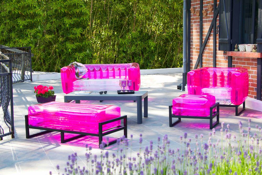 Lawn armchairs - YOMI| Design armchair - Pink - KUUMO DESIGN