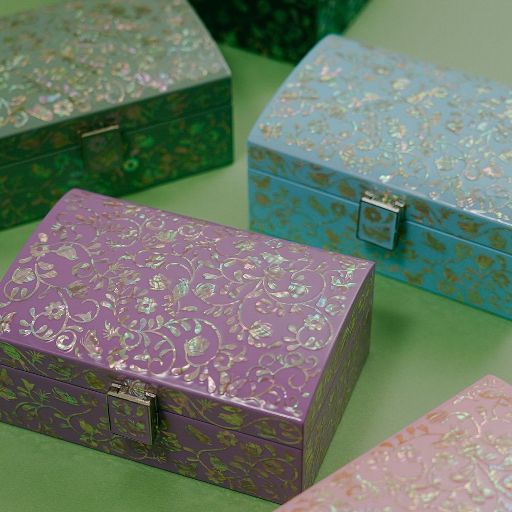 Food storage - Mother of Pearl Box - FEBRUARY MOUNTAIN