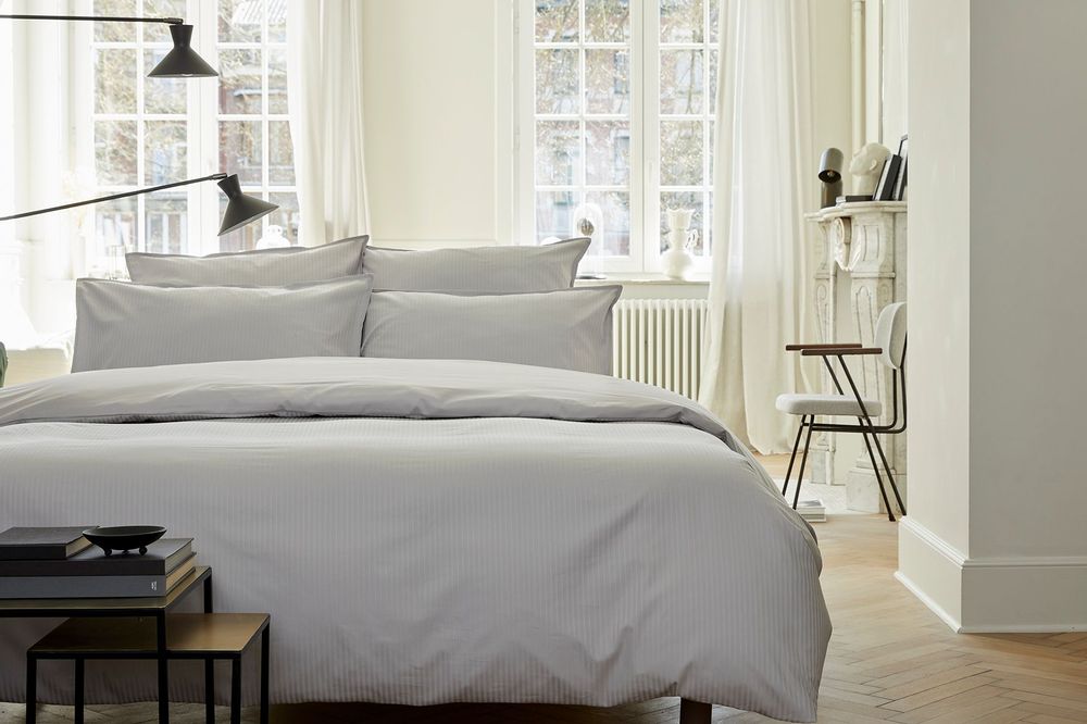 Linge de lit - Grand Hôtel Argent - Parure de lit en jacquard de satin - COUCKE