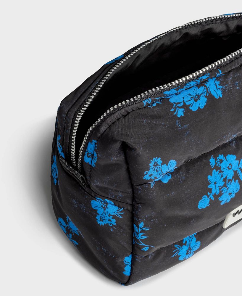 Mounting accessories - Dalia Quilted Toiletry Bag ♻️ - WOUF