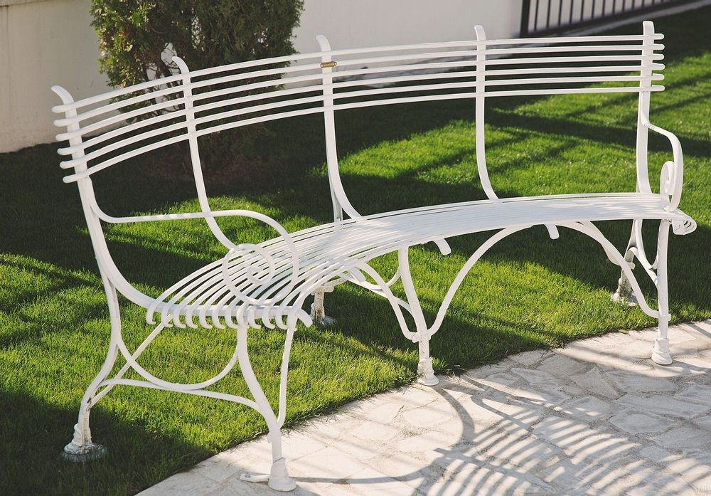 Lawn sofas   - Bench Arras curved - JARDIN  FURNITURE