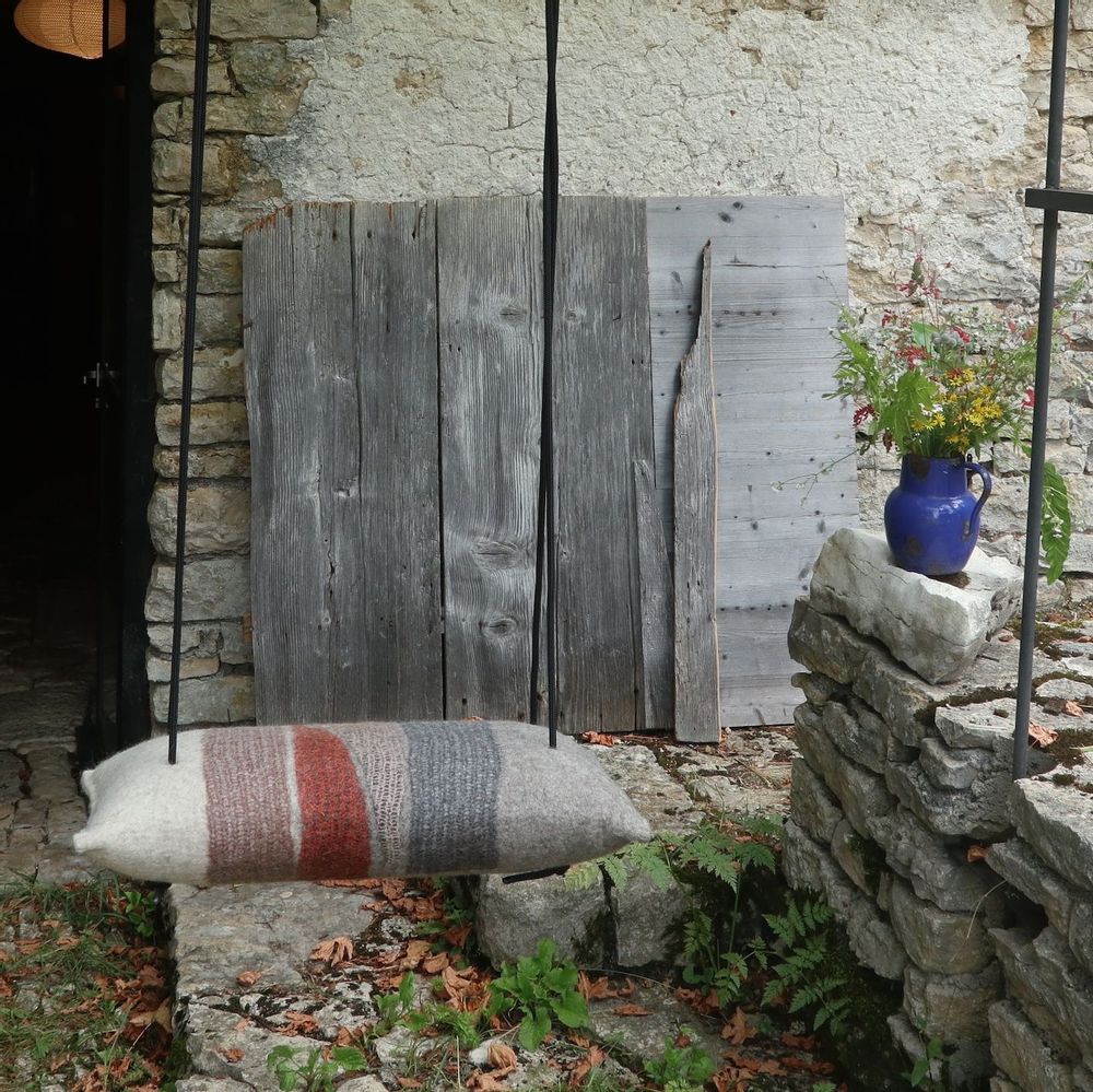 Stools - Mesh & felt seats - GHISLAINE GARCIN MAILLE&FEUTRE