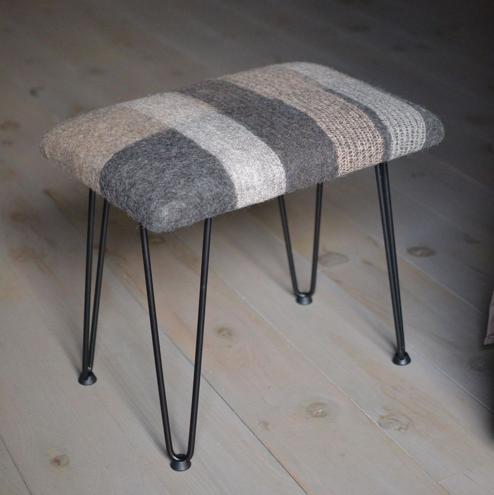 Stools - Mesh & felt seats - GHISLAINE GARCIN MAILLE&FEUTRE