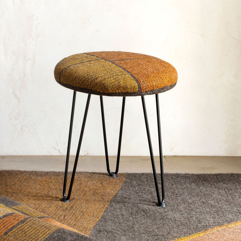Stools - Mesh & felt seats - GHISLAINE GARCIN MAILLE&FEUTRE