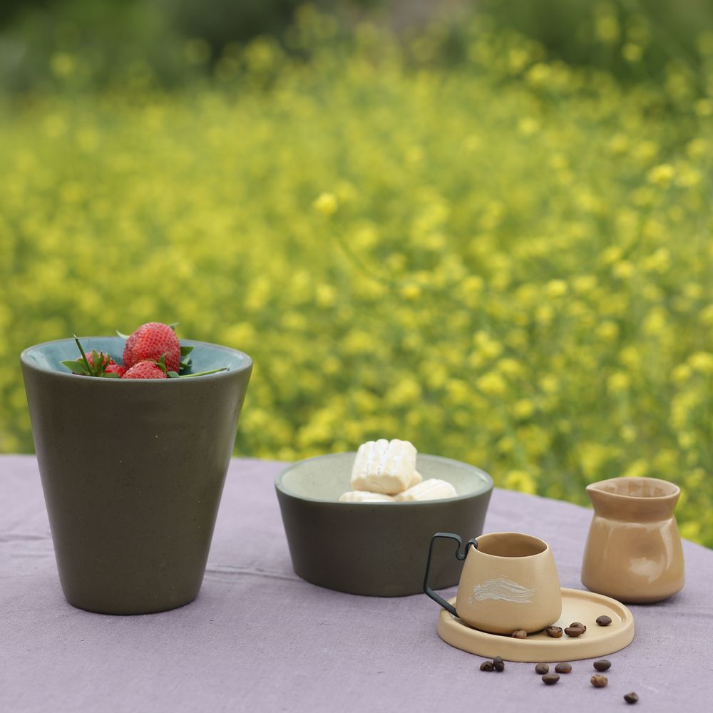 Christmas table settings - Multi-Functional Decorative Table Set - HIC CERAMICS