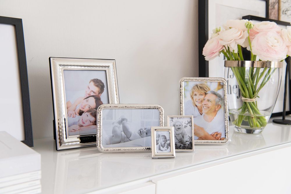 Frames - Timeless Favorites: Top-selling Picture Frames - EDZARD
