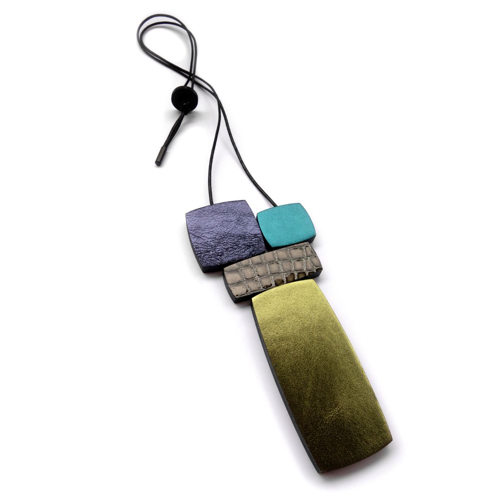 Cadeaux - Bijoux de cuir - Collier BAROK - SOPHIE • TERRIERE