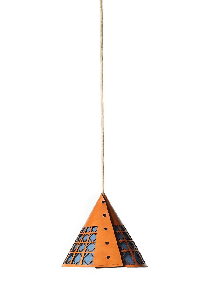 Objets design - BALADEUSE ESSAM - CUIR WHISKY - cable - LULE STUDIO