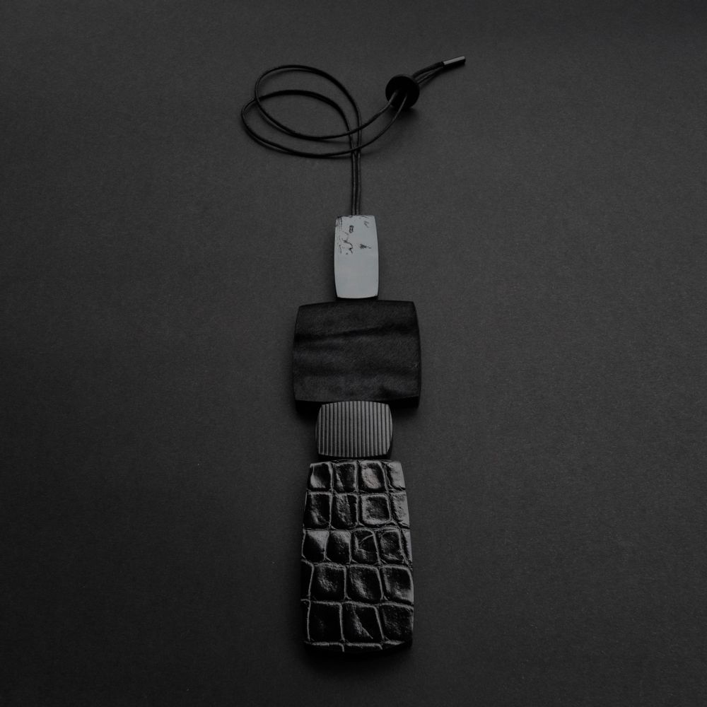 Bijoux - Bijoux de cuir - Collier BAROK 02 - SOPHIE • TERRIERE