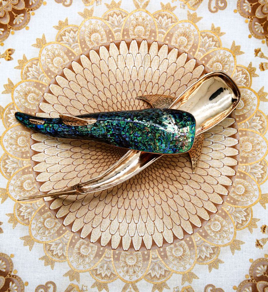 Decorative objects - Mother of pearl and recycled brass whale shark box - WILD BY MOSAIC
