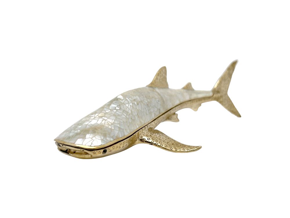 Decorative objects - Mother of pearl and recycled brass whale shark box - WILD BY MOSAIC