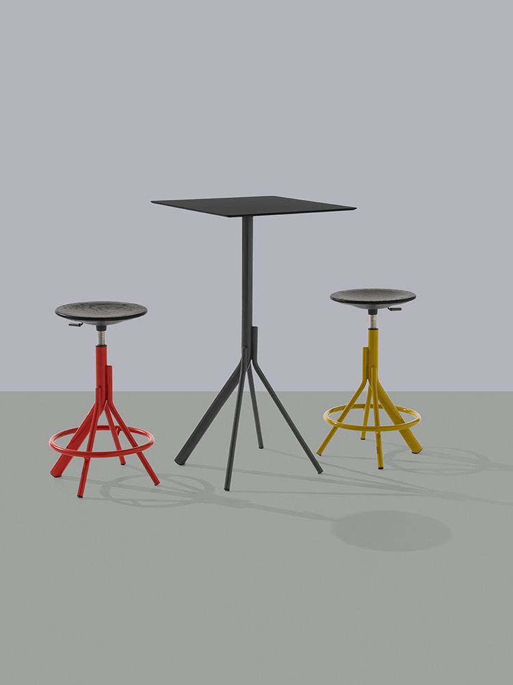 Autres tables - Main 1125 - ET AL.