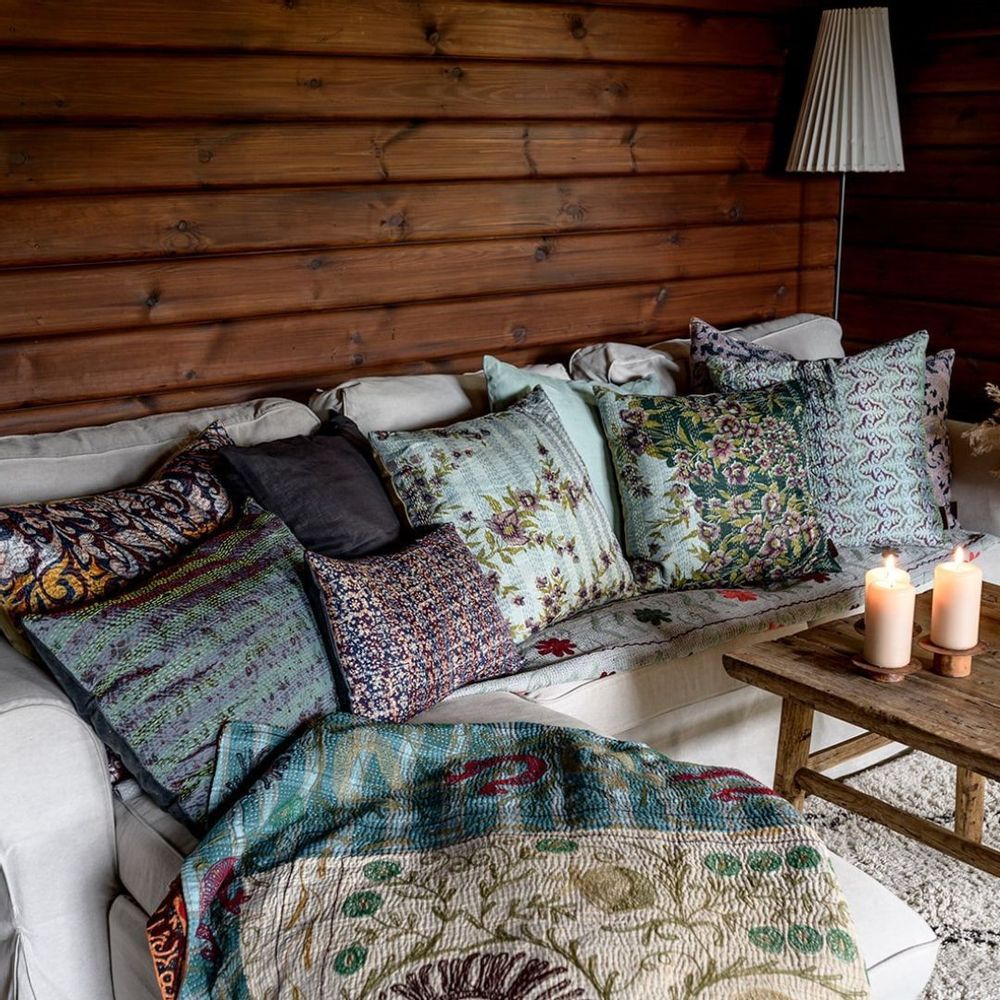 Fabric cushions - Kantha Silk|Velvet Cushions - QUOTE COPENHAGEN APS