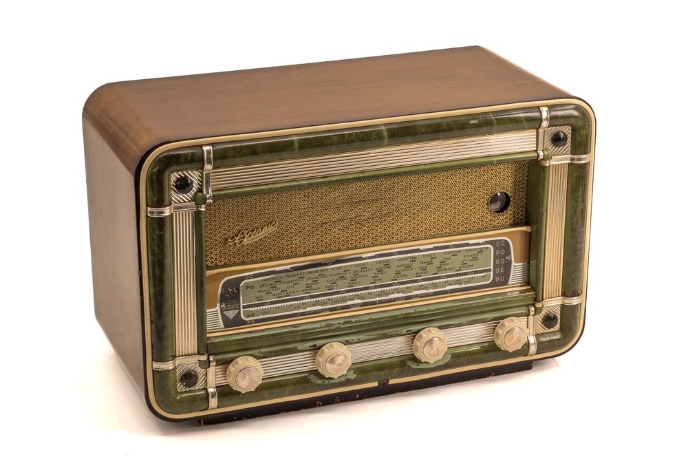 Enceintes et radios - Gamme Radios vintage bluetooth - A.BSOLUMENT