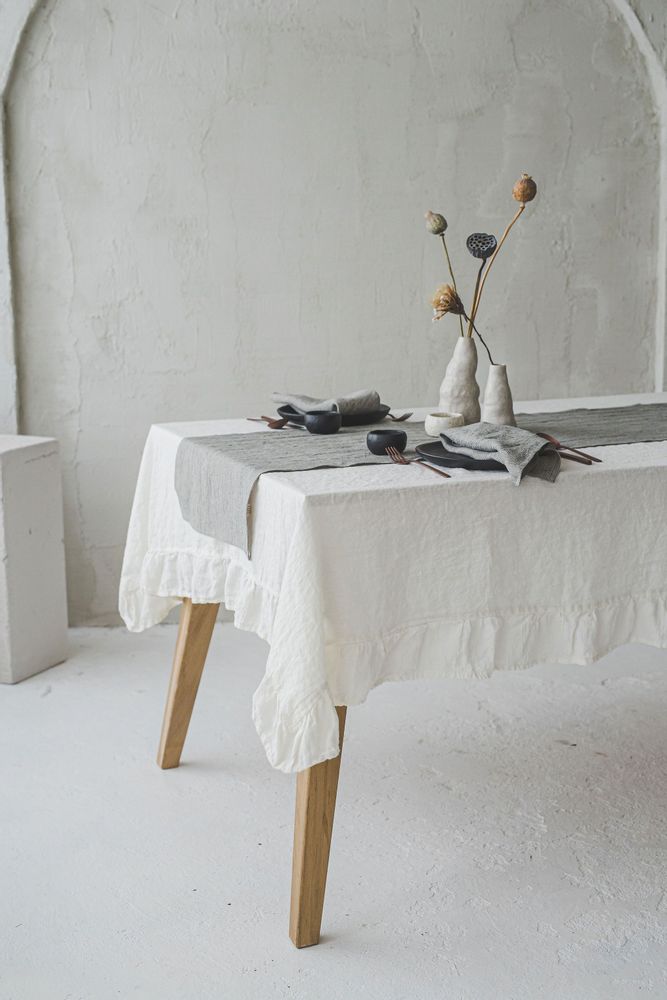 Table cloths - Soft linen tablecloth with ruffles - EPIC LINEN
