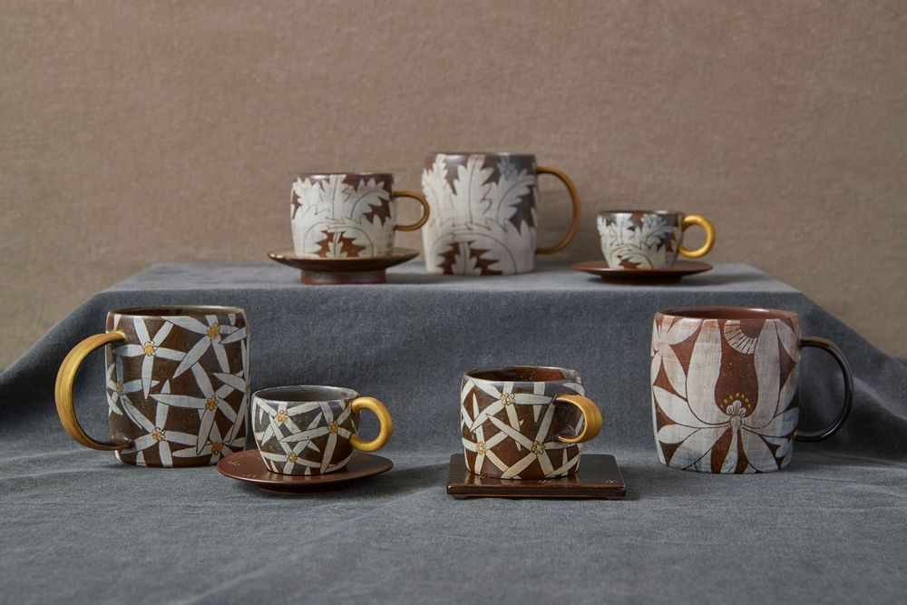 Ceramic - Korean Ceramic Artist : Yoon Bum-suck, Yang Jeom-mo, Lee Chang-su, Na Yong-hwan - ICHEON CERAMIC