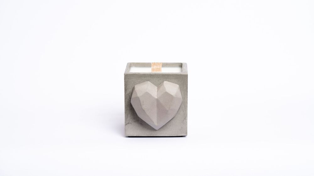 Cadeaux - Bougie en béton coloré - LOVE - JUNNY