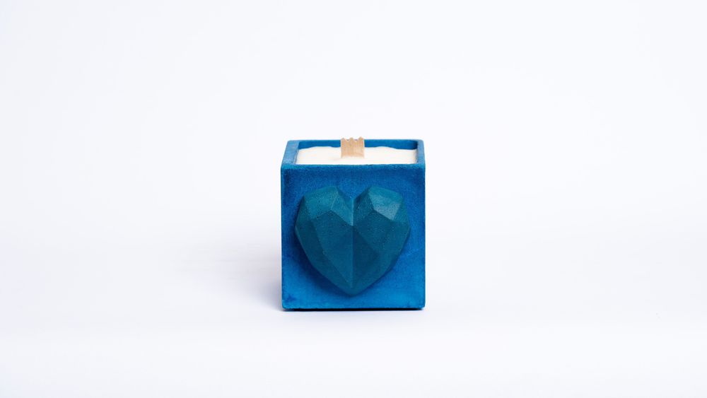 Cadeaux - Bougie en béton coloré - LOVE - JUNNY