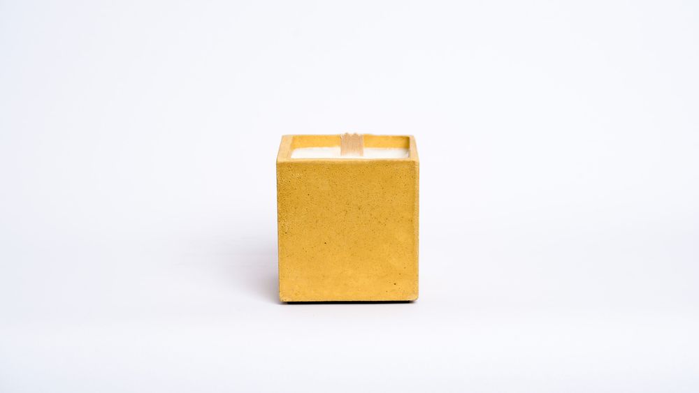 Decorative objects - Colored concrete cube candle - Vegetable wax and perfume from Grasse. - JUNNY