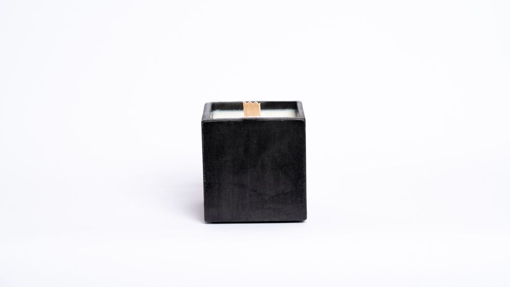 Decorative objects - Colored concrete cube candle - Vegetable wax and perfume from Grasse. - JUNNY