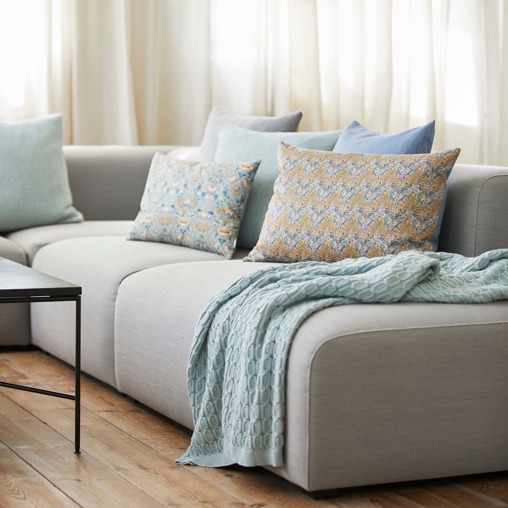 Fabric cushions - Cushions in original liberty of London print. - SPLIID