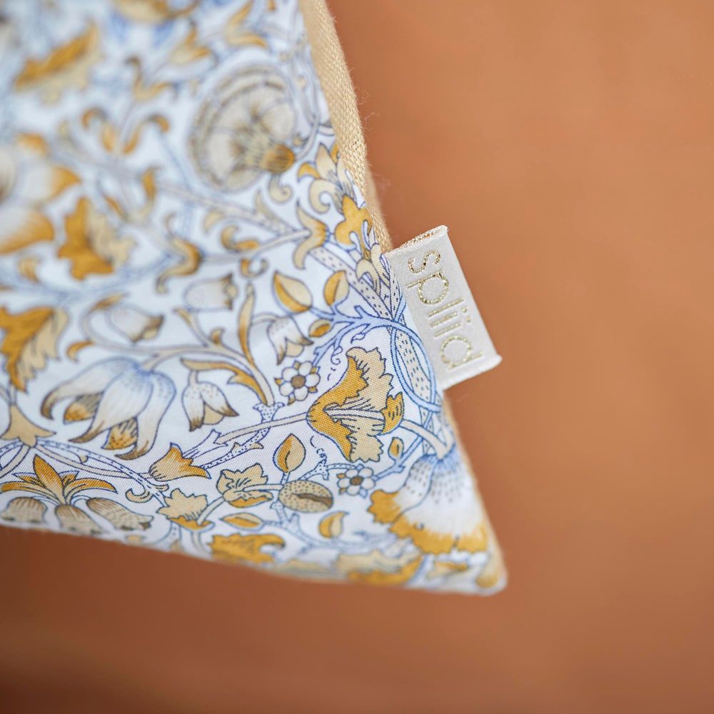 Fabric cushions - Cushions in original liberty of London print. - SPLIID