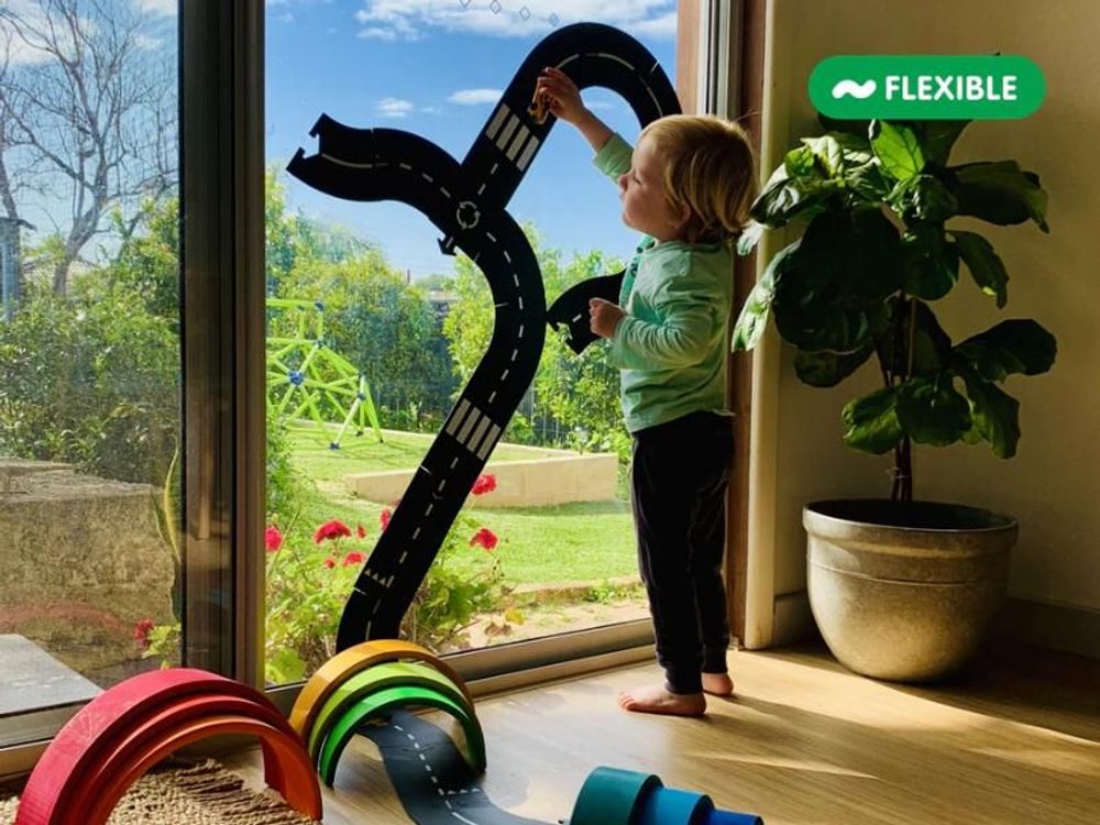 Toys - Highway - Flexible toy road to assemble - Made in The Netherlands - WAYTOPLAY TOYS