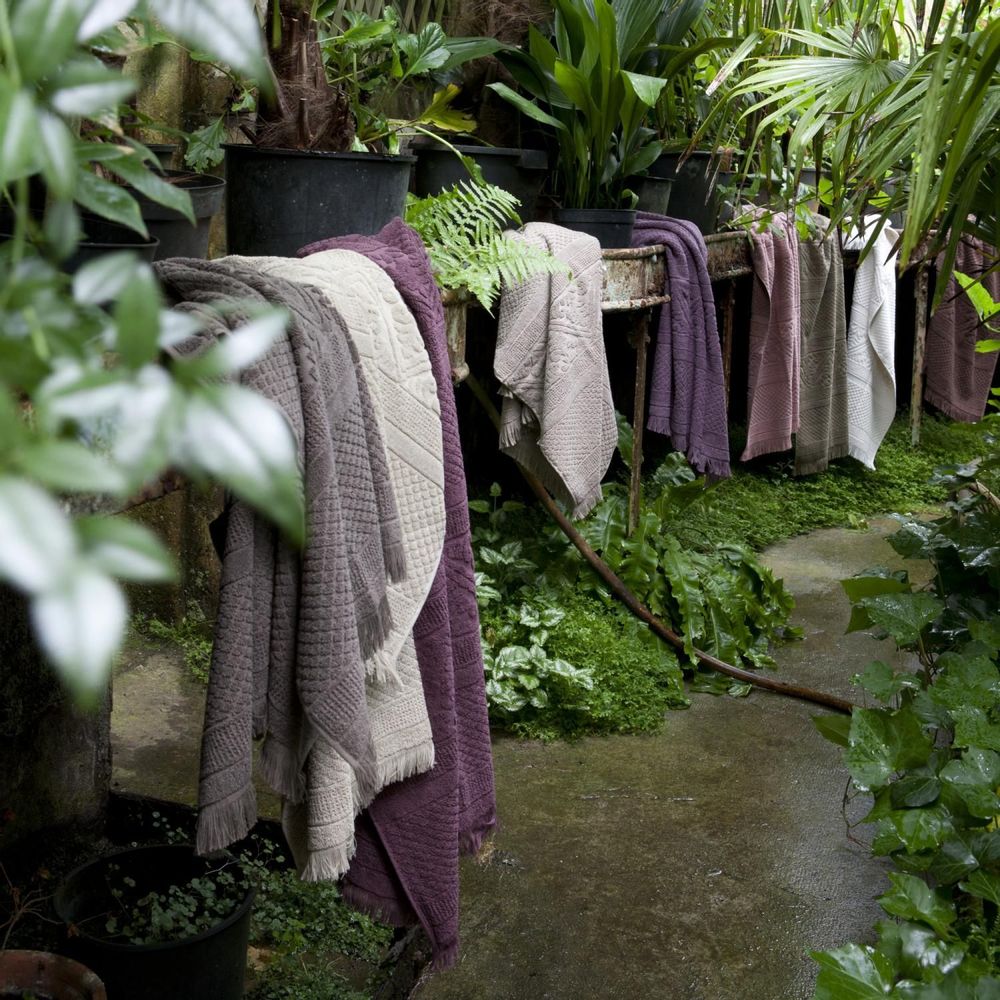 Bath towels - Maxi Bath Towel Zoe Fuchsia 100 X 180 - MAISON VIVARAISE - SDE VIVARAISE WINKLER