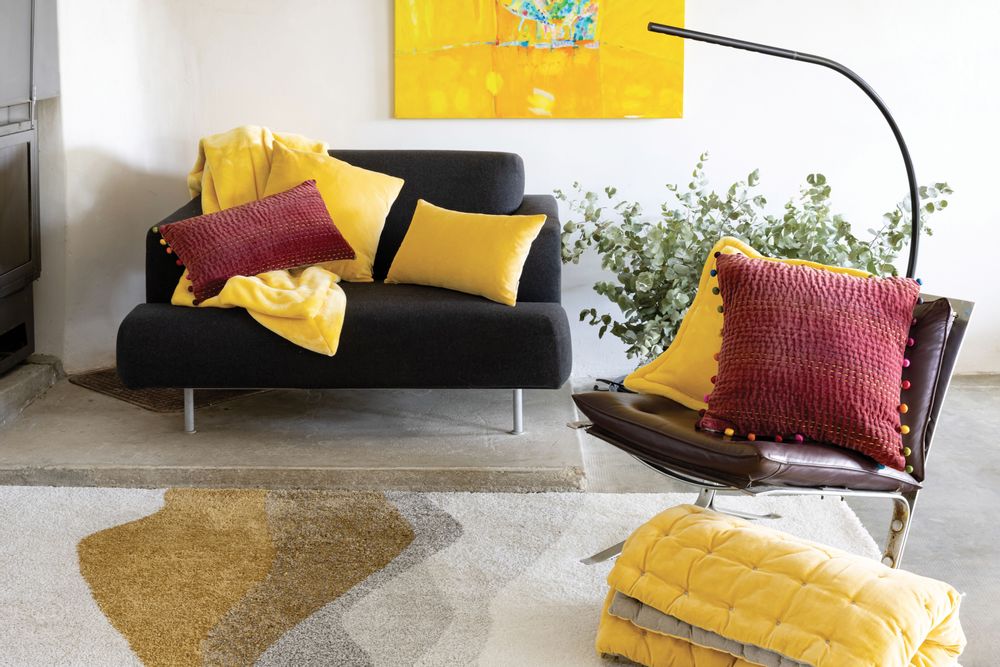 Coussins - Coussin uni Elise Mimosa 45 x 45 - MAISON VIVARAISE – SDE VIVARAISE WINKLER