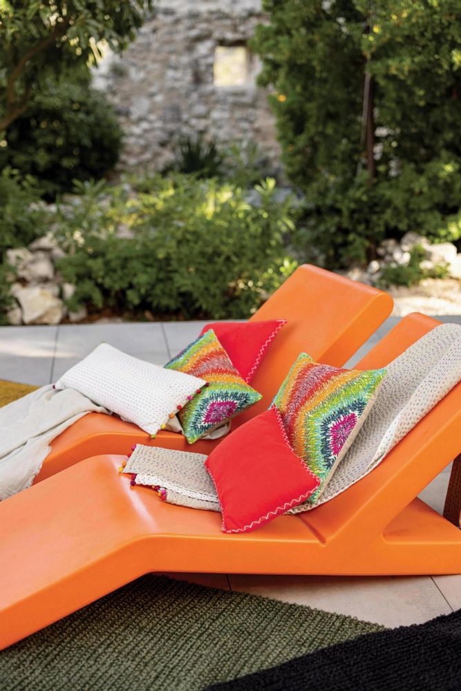 Linge de lit - Jeté uni Nala Groseille 240 x 260 - MAISON VIVARAISE - SDE VIVARAISE WINKLER