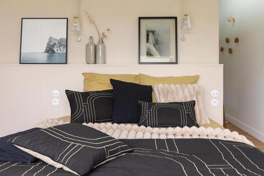 Linge de lit - Chemin de lit Jaden Caviar 90 x 240 - MAISON VIVARAISE - SDE VIVARAISE WINKLER