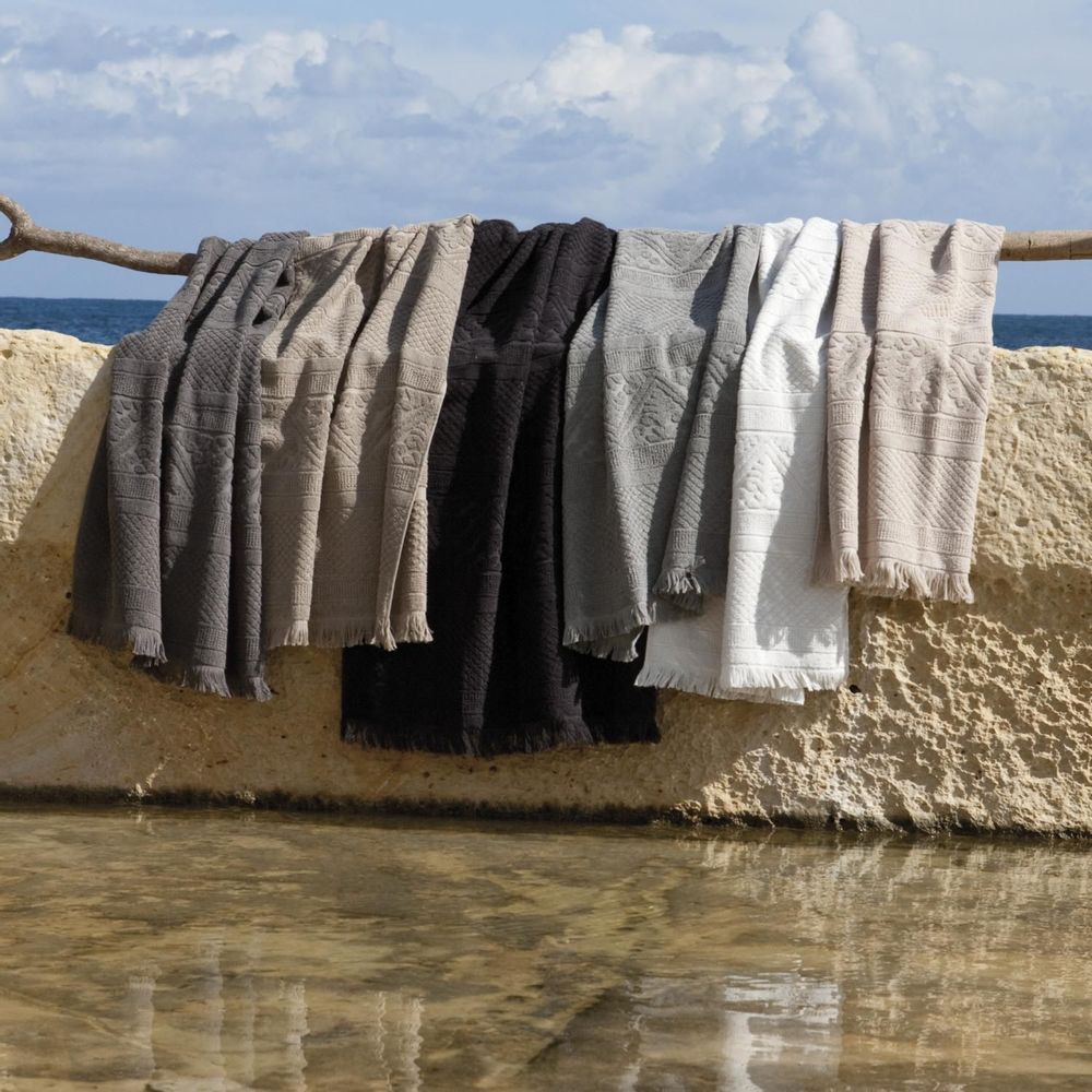 Bath towels - Bath Towel Zoe Carbone 70 X 140 - MAISON VIVARAISE – SDE VIVARAISE WINKLER