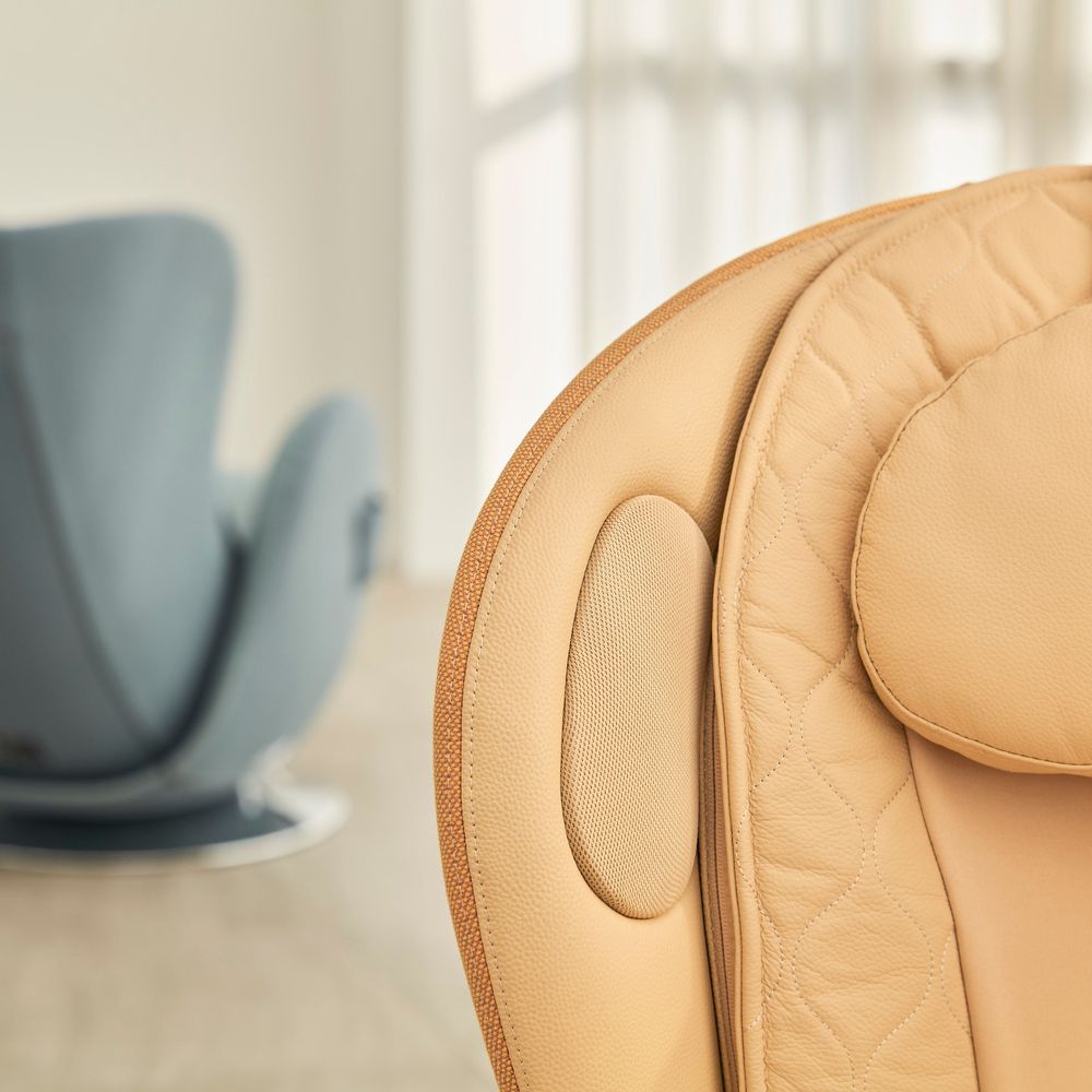Lounge chairs for hospitalities & contracts - LUNA 4D Recliner Massage Chair - NOUHAUS