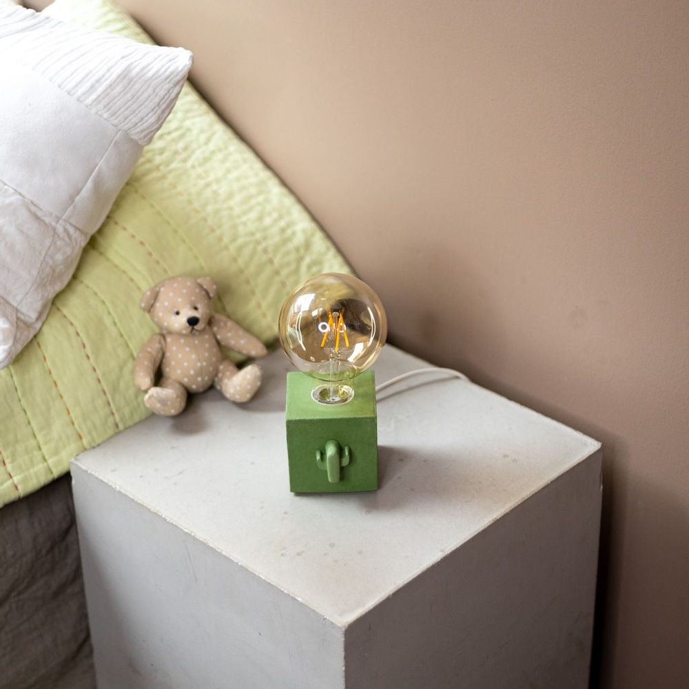 Children's lighting - Colourful concrete lamp for Kids! - JUNNY